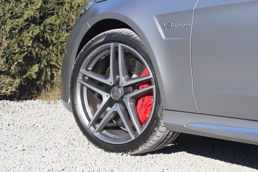  Mercedes-Benz E63 AMG S 4Matic 2014 года  (фото 28 из 34)